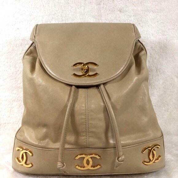 CHANEL CC Vintage Lambskin Beige Gold Backpack Bag Drawstring Chain - Picture 3 of 15